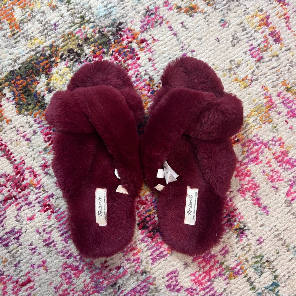 MADEWELL - Soft Fluffy Slipper Sandals - Maroon